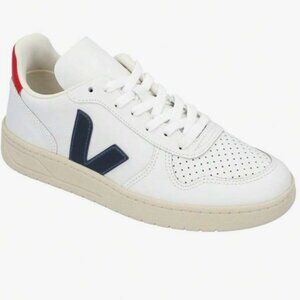 VEJA V-10 Leather Sneaker